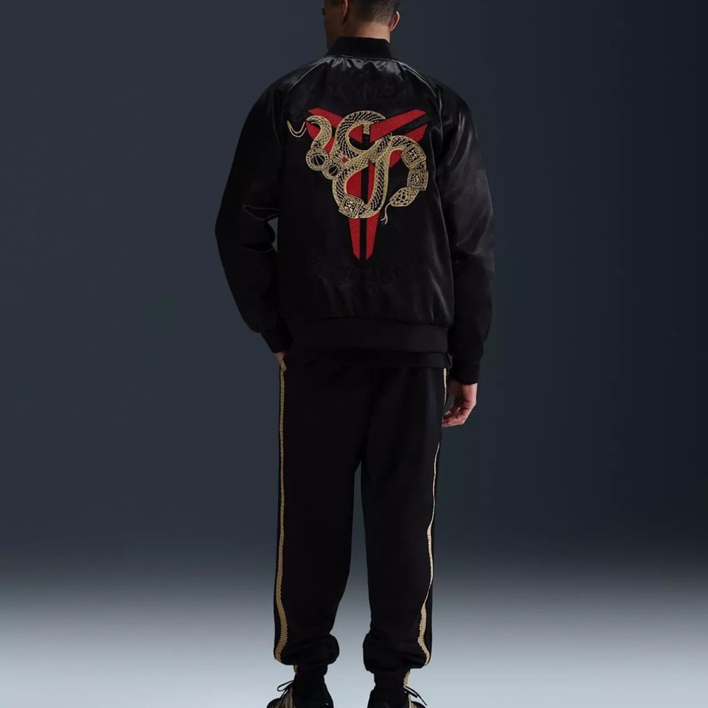 Kobe "Year of Mamba" Therma-FIT Insulated Jacket HQ4695-010 Sz XL confirmed